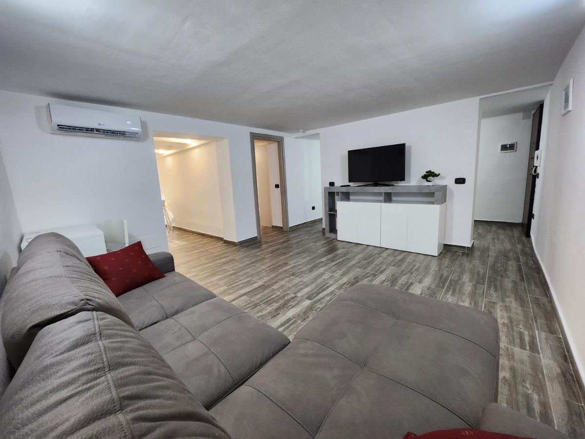 Don Vito'S Home, Dsg2 Short Lets, 250 Mt Metro Palermo Ngoại thất bức ảnh